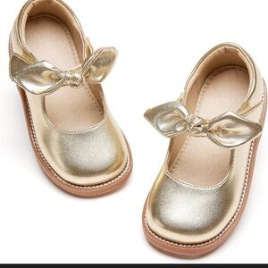 NEW Otter Momo toddler girls Mary Jane Gold metallic dress shoes, size 13